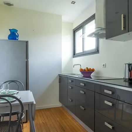 Lumineux - Parking - Wifi - Clim - 3 Lits Dont 1 King Size - Jardin- Mont-de-Marsan